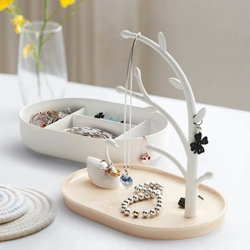 Arbre À Bijoux Avec Cygne